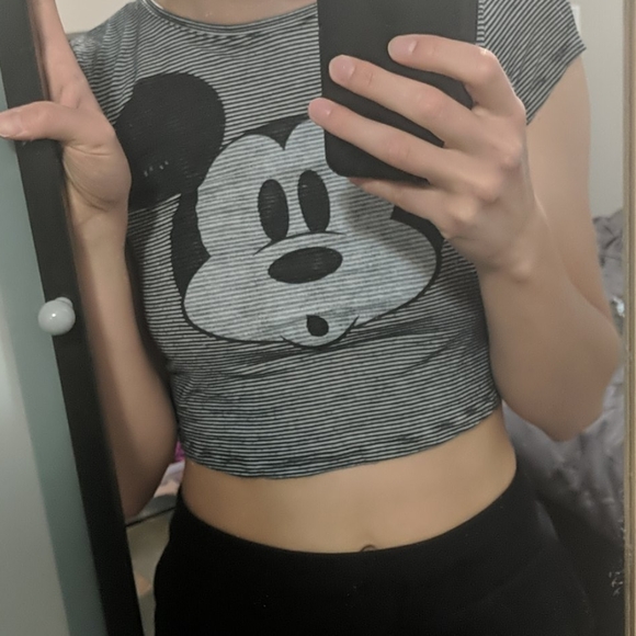 Mickey Mouse crop top - Picture 2 of 3